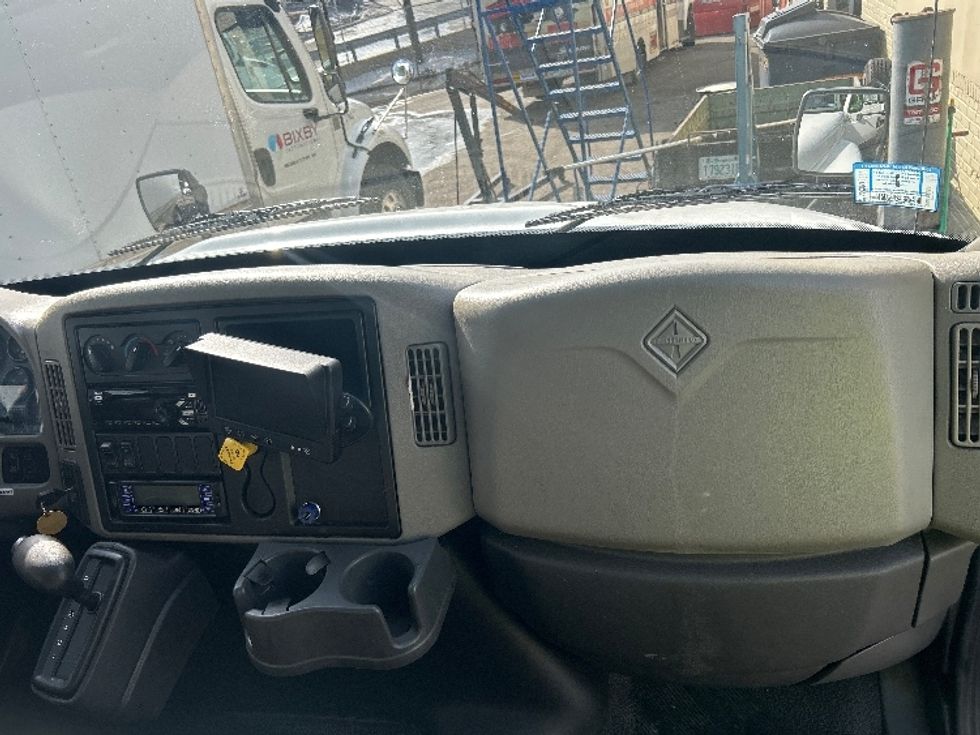 Refrigerated Truck-Light and Medium Duty Trucks-International-2019-4300-Braintree-MA-143,117\n\t\tmiles-$ 44,750 - Image 21