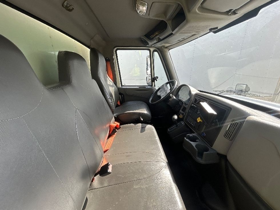 Refrigerated Truck-Light and Medium Duty Trucks-International-2019-4300-Braintree-MA-143,117\n\t\tmiles-$ 44,750 - Image 22