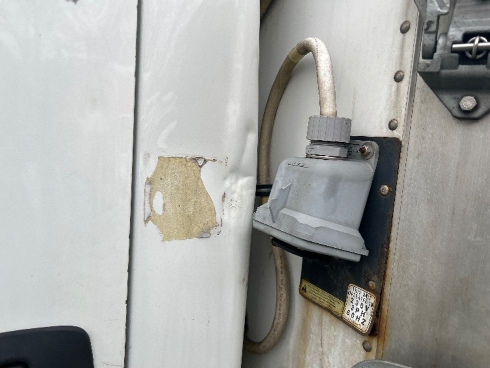 Refrigerated Truck-Light and Medium Duty Trucks-International-2019-4300-Braintree-MA-143,117\n\t\tmiles-$ 44,750 - Image 25