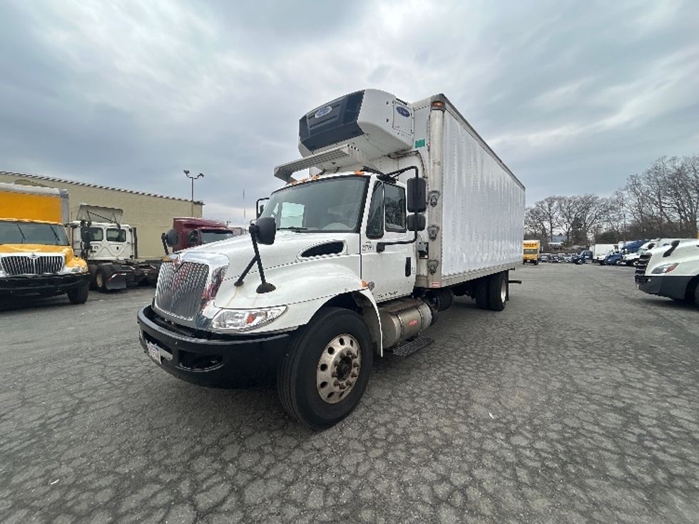 Refrigerated Truck-Light and Medium Duty Trucks-International-2019-4300-Braintree-MA-143,117\n\t\tmiles-$ 44,750 - Image 3