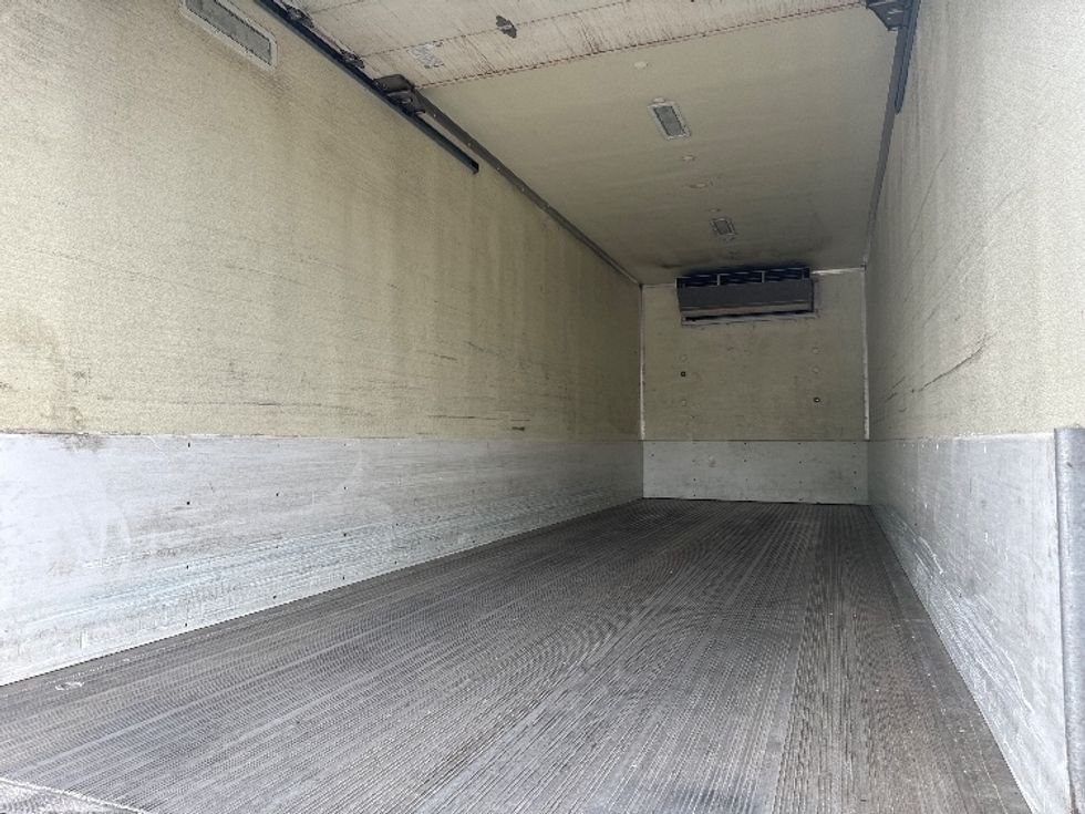 Refrigerated Truck-Light and Medium Duty Trucks-International-2019-4300-Capitol Heights-MD-178,300\n\t\tmiles-$ 40,250 - Image 11