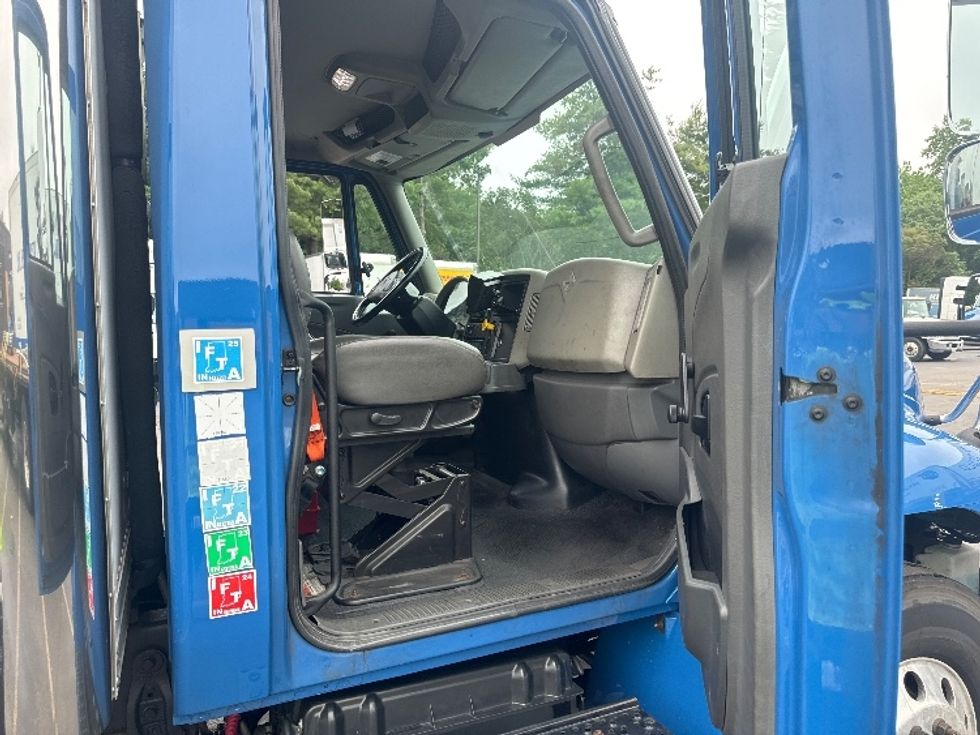 Refrigerated Truck-Light and Medium Duty Trucks-International-2019-4300-Capitol Heights-MD-178,300\n\t\tmiles-$ 40,250 - Image 20