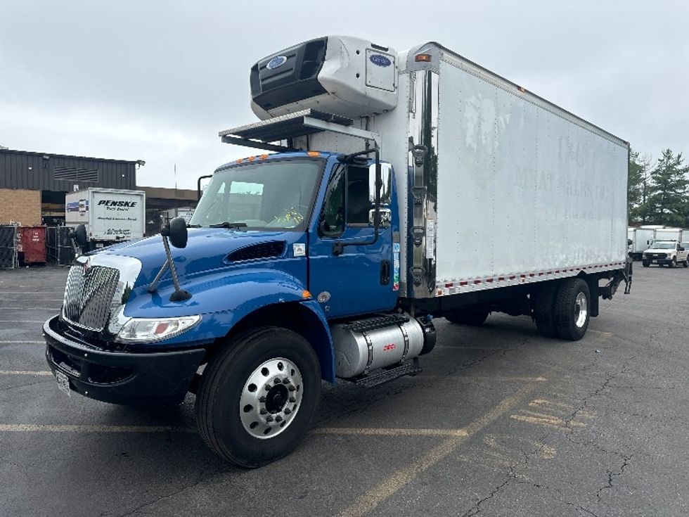 Refrigerated Truck-Light and Medium Duty Trucks-International-2019-4300-Capitol Heights-MD-178,300\n\t\tmiles-$ 40,250 - Image 3