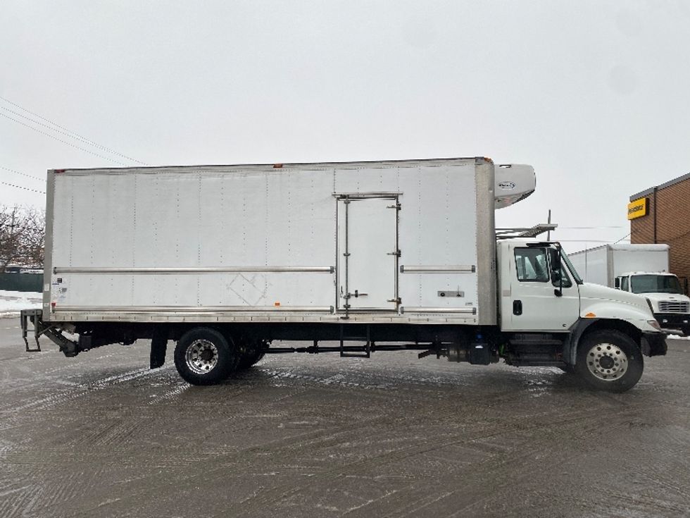 Refrigerated Truck-Light and Medium Duty Trucks-International-2019-4300-Concord-ON-249,125\n\t\tkm-$ 64,750 - Image 4