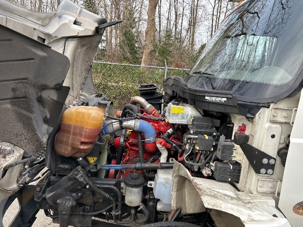 Refrigerated Truck-Light and Medium Duty Trucks-International-2019-4300-Delta-BC-161,499\n\t\tkm-$ 80,750 - Image 24