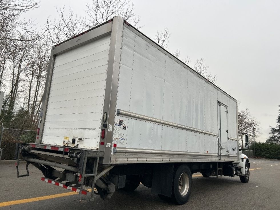 Refrigerated Truck-Light and Medium Duty Trucks-International-2019-4300-Delta-BC-168,979\n\t\tkm-$ 77,500 - Image 13