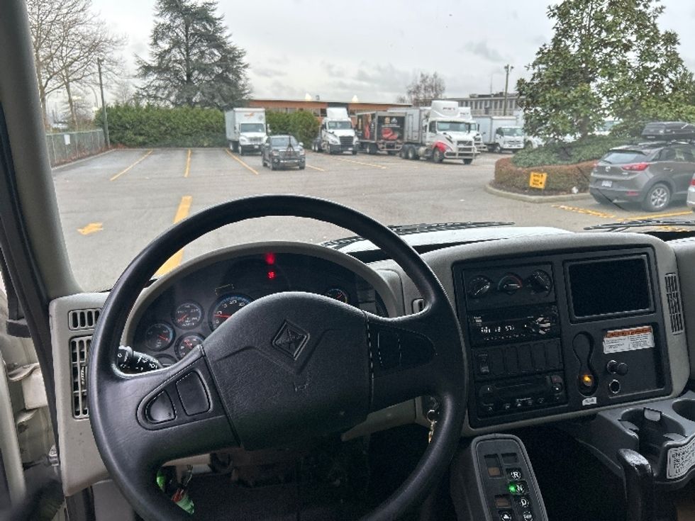 Refrigerated Truck-Light and Medium Duty Trucks-International-2019-4300-Delta-BC-168,979\n\t\tkm-$ 77,500 - Image 18