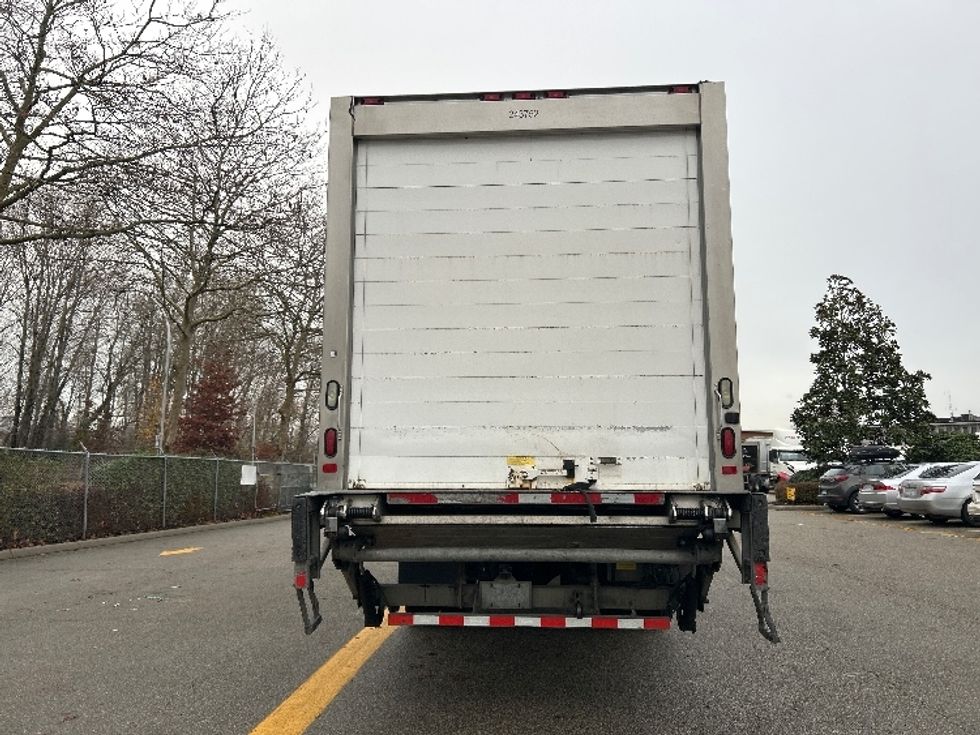 Refrigerated Truck-Light and Medium Duty Trucks-International-2019-4300-Delta-BC-168,979\n\t\tkm-$ 77,500 - Image 7