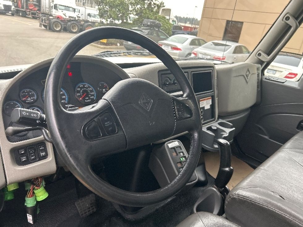 Refrigerated Truck-Light and Medium Duty Trucks-International-2019-4300-Delta-BC-194,297\n\t\tkm-$ 75,750 - Image 17