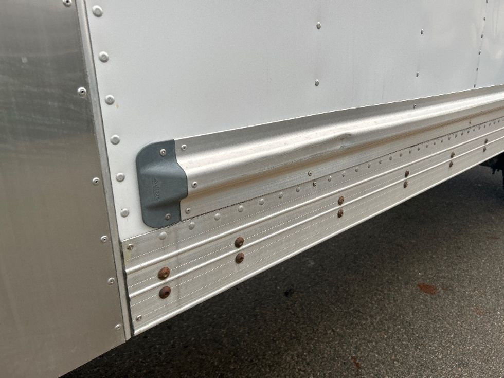 Refrigerated Truck-Light and Medium Duty Trucks-International-2019-4300-Delta-BC-194,297\n\t\tkm-$ 75,750 - Image 25