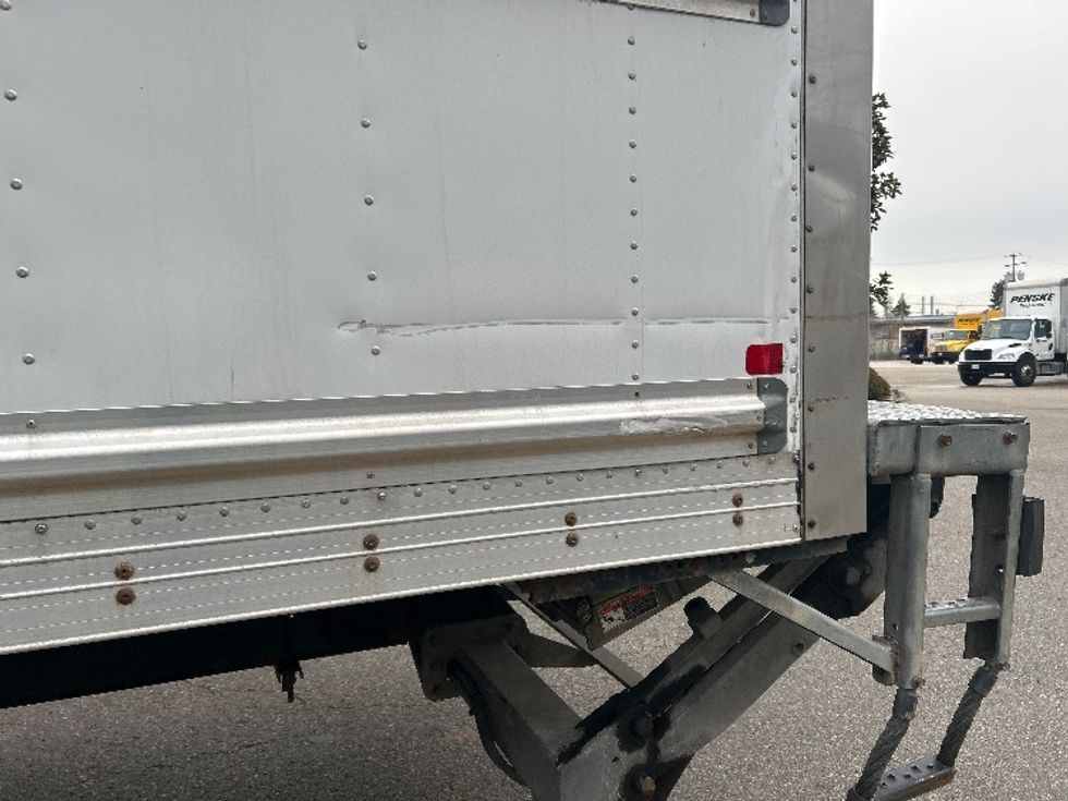 Refrigerated Truck-Light and Medium Duty Trucks-International-2019-4300-Delta-BC-194,297\n\t\tkm-$ 75,750 - Image 27