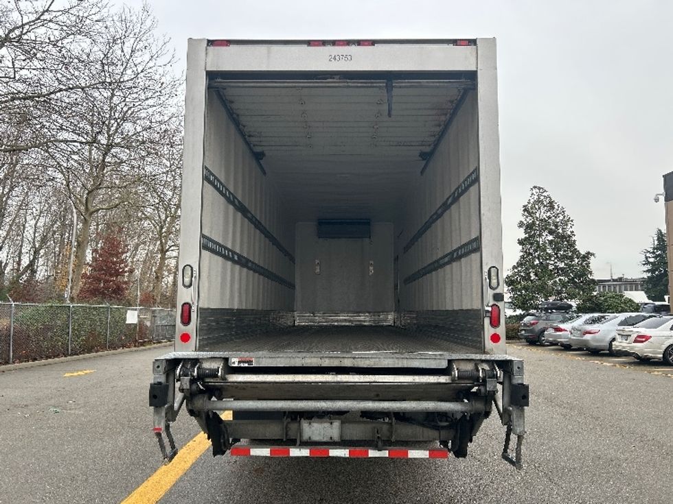 Refrigerated Truck-Light and Medium Duty Trucks-International-2019-4300-Delta-BC-194,297\n\t\tkm-$ 75,750 - Image 8