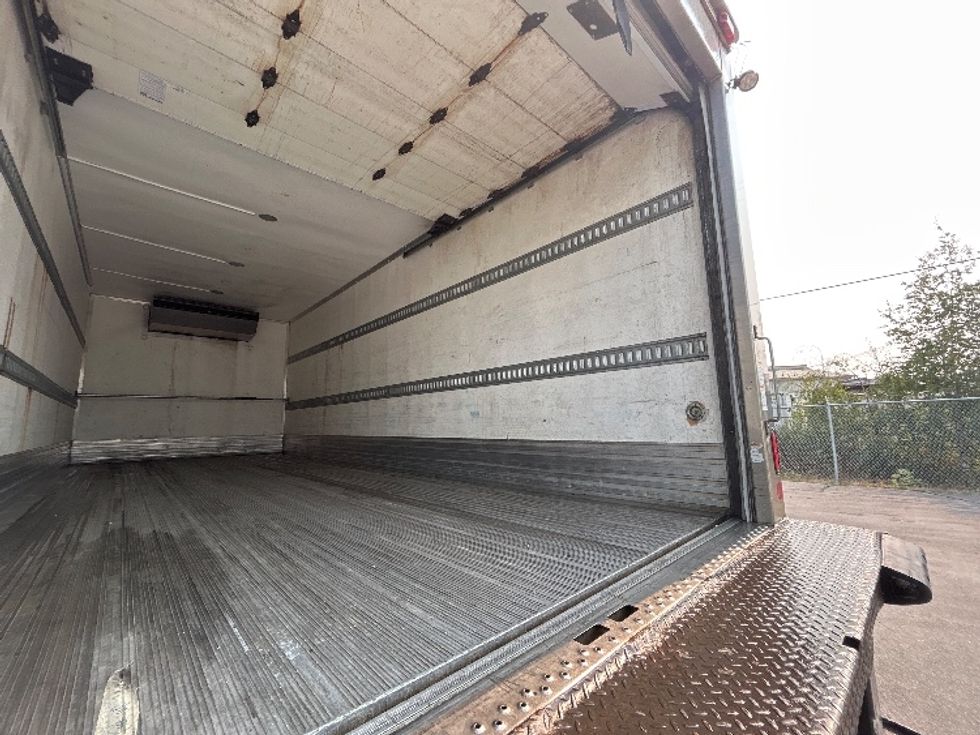 Refrigerated Truck-Light and Medium Duty Trucks-International-2019-4300-Delta-BC-206,808\n\t\tkm-$ 58,500 - Image 11