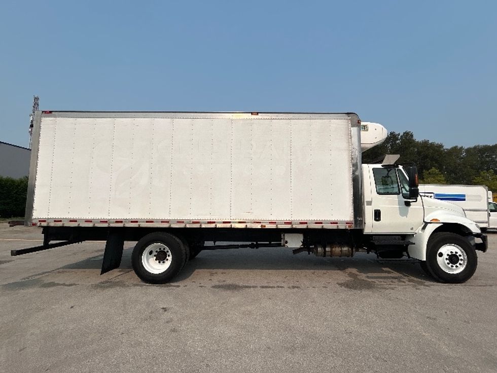 Refrigerated Truck-Light and Medium Duty Trucks-International-2019-4300-Delta-BC-206,808\n\t\tkm-$ 58,500 - Image 14