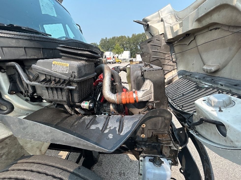 Refrigerated Truck-Light and Medium Duty Trucks-International-2019-4300-Delta-BC-206,808\n\t\tkm-$ 58,500 - Image 22