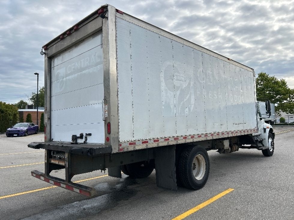 Refrigerated Truck-Light and Medium Duty Trucks-International-2019-4300-Delta-BC-213,104\n\t\tkm-$ 60,000 - Image 13