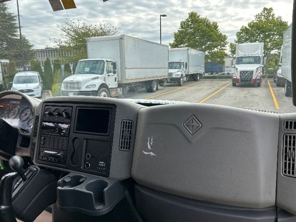 Refrigerated Truck-Light and Medium Duty Trucks-International-2019-4300-Delta-BC-213,104\n\t\tkm-$ 60,000 - Image 20