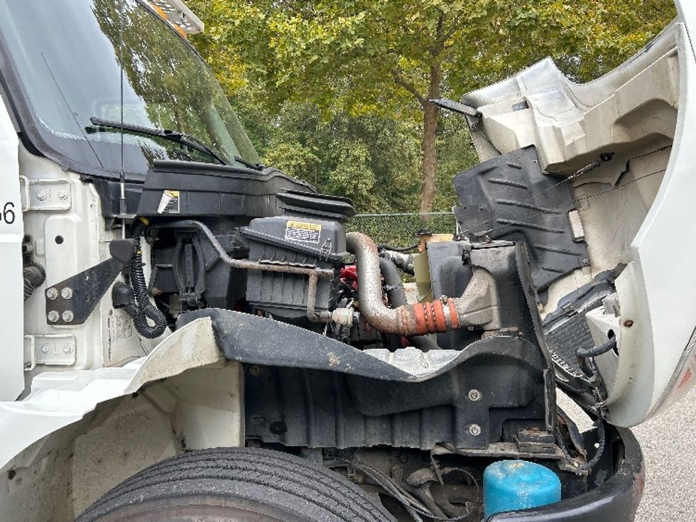 Refrigerated Truck-Light and Medium Duty Trucks-International-2019-4300-Delta-BC-246,529\n\t\tkm-$ 75,000 - Image 23