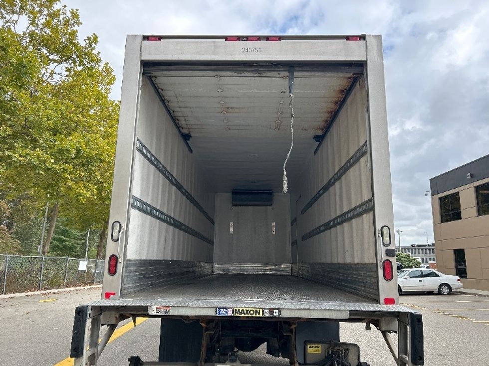Refrigerated Truck-Light and Medium Duty Trucks-International-2019-4300-Delta-BC-246,529\n\t\tkm-$ 75,000 - Image 8