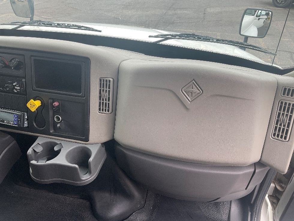 Refrigerated Truck-Light and Medium Duty Trucks-International-2019-4300-El Paso-TX-108,754\n\t\tmiles-$ 57,250 - Image 20