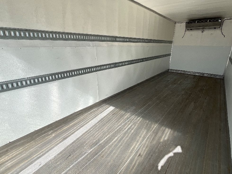 Refrigerated Truck-Light and Medium Duty Trucks-International-2019-4300-El Paso-TX-109,675\n\t\tmiles-$ 57,250 - Image 11