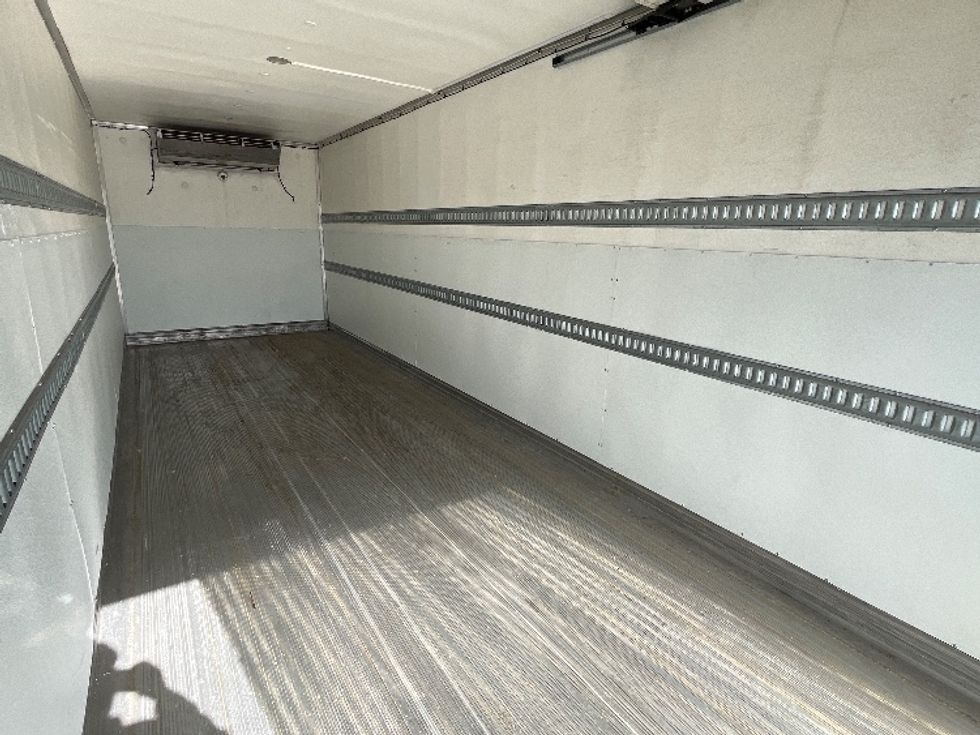 Refrigerated Truck-Light and Medium Duty Trucks-International-2019-4300-El Paso-TX-109,675\n\t\tmiles-$ 57,250 - Image 12