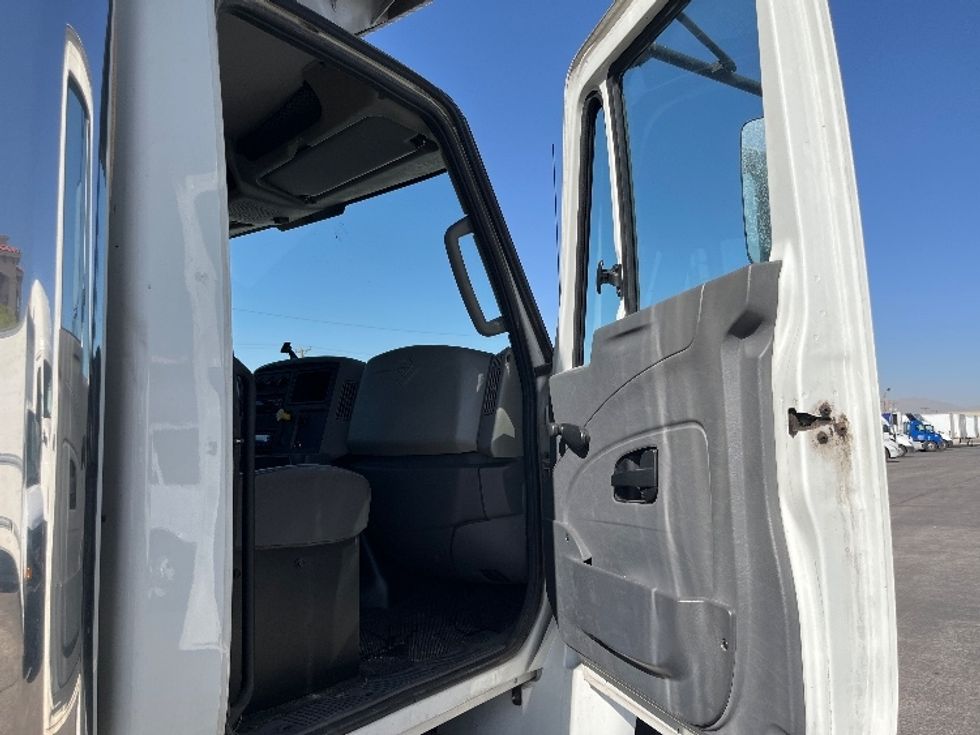 Refrigerated Truck-Light and Medium Duty Trucks-International-2019-4300-El Paso-TX-109,675\n\t\tmiles-$ 57,250 - Image 20
