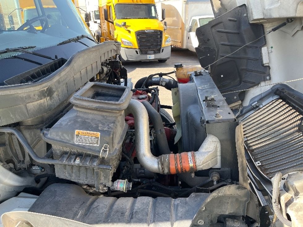 Refrigerated Truck-Light and Medium Duty Trucks-International-2019-4300-El Paso-TX-109,675\n\t\tmiles-$ 57,250 - Image 23