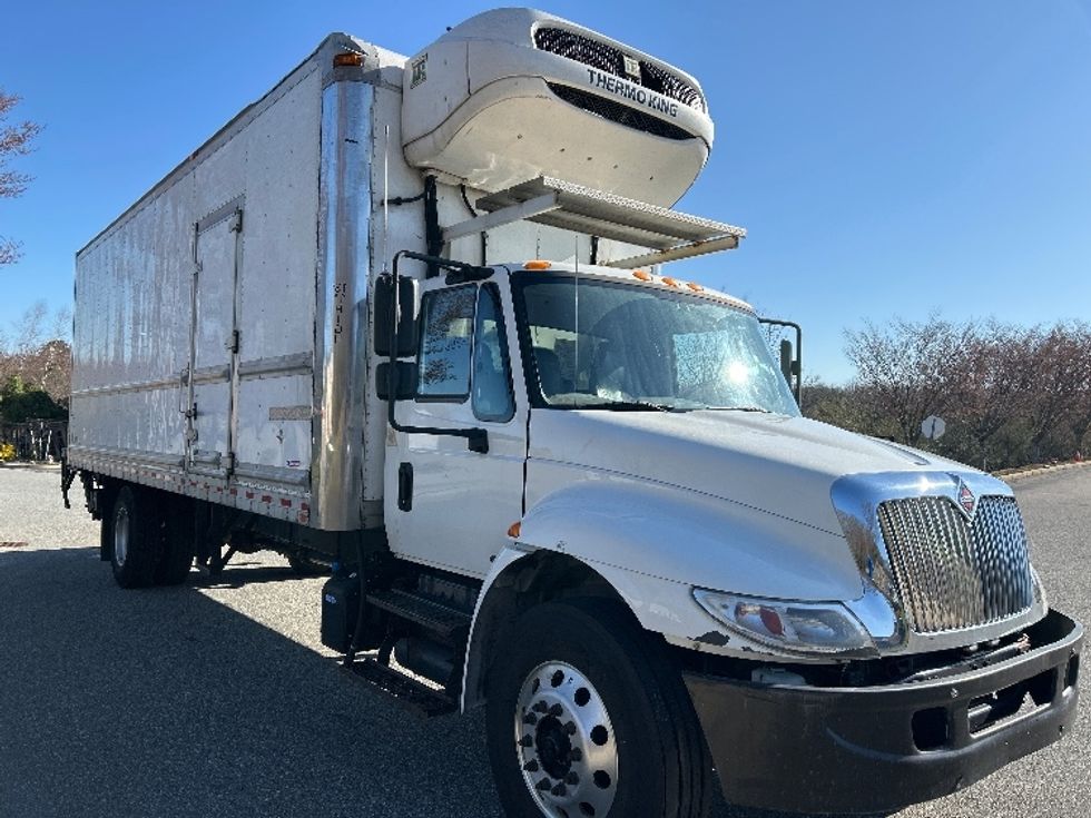 Refrigerated Truck-Light and Medium Duty Trucks-International-2019-4300-Fitchburg-MA-151,911\n\t\tmiles-$ 45,750 - Image 1