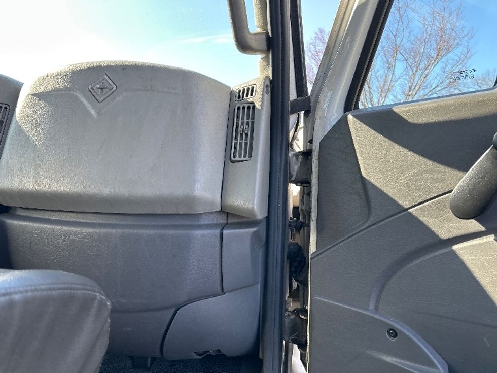 Refrigerated Truck-Light and Medium Duty Trucks-International-2019-4300-Fitchburg-MA-151,911\n\t\tmiles-$ 45,750 - Image 20