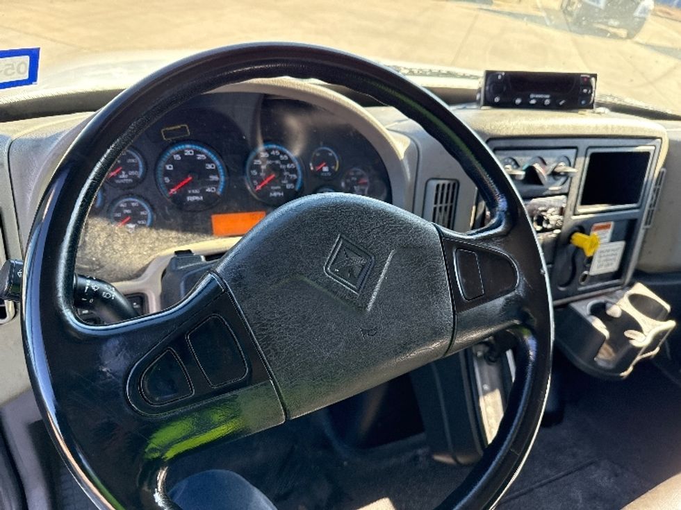 Refrigerated Truck-Light and Medium Duty Trucks-International-2019-4300-Fort Worth-TX-305,510\n\t\tmiles-$ 23,500 - Image 17