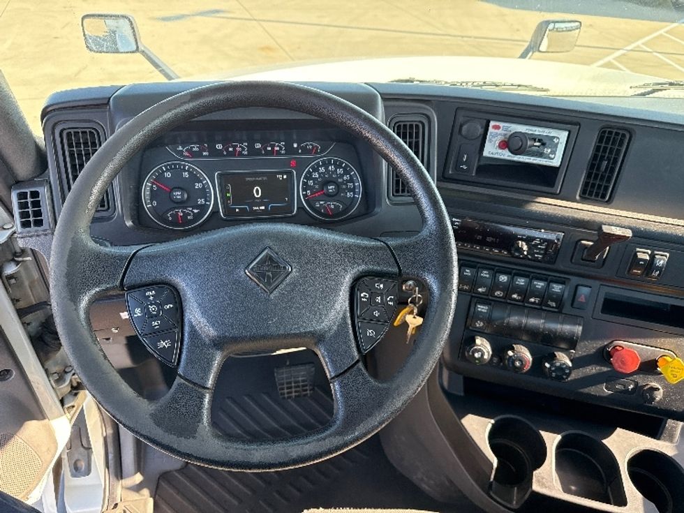 Refrigerated Truck-Light and Medium Duty Trucks-International-2019-4300-Fort Worth-TX-305,510\n\t\tmiles-$ 23,500 - Image 18