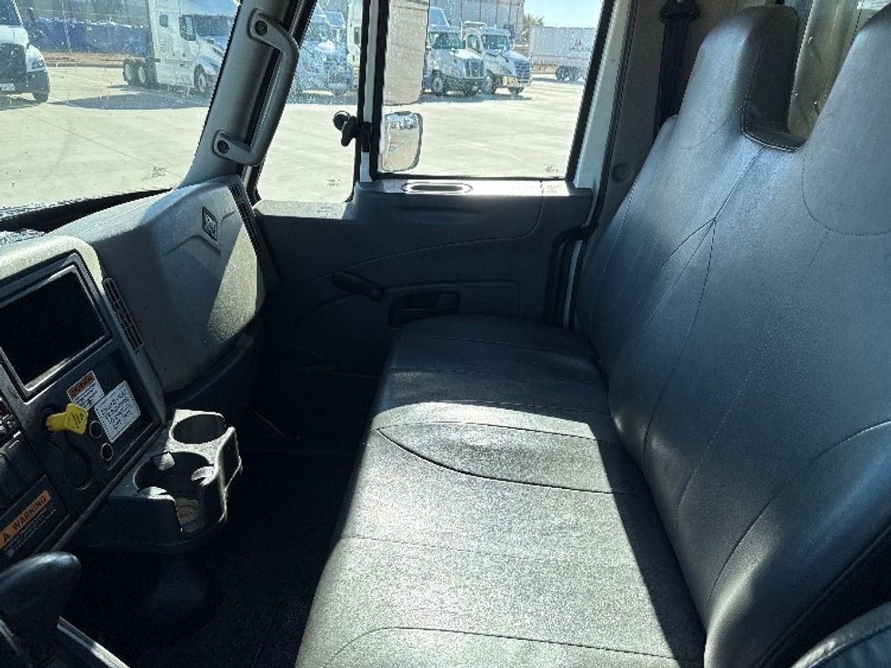 Refrigerated Truck-Light and Medium Duty Trucks-International-2019-4300-Fort Worth-TX-305,510\n\t\tmiles-$ 23,500 - Image 19