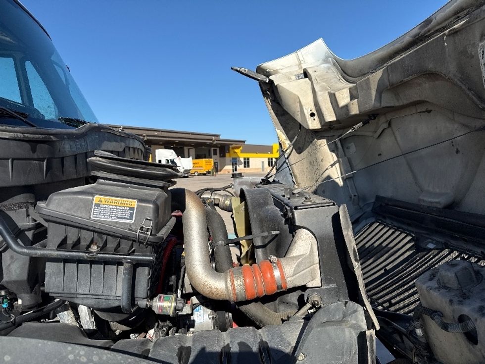 Refrigerated Truck-Light and Medium Duty Trucks-International-2019-4300-Fort Worth-TX-305,510\n\t\tmiles-$ 23,500 - Image 23