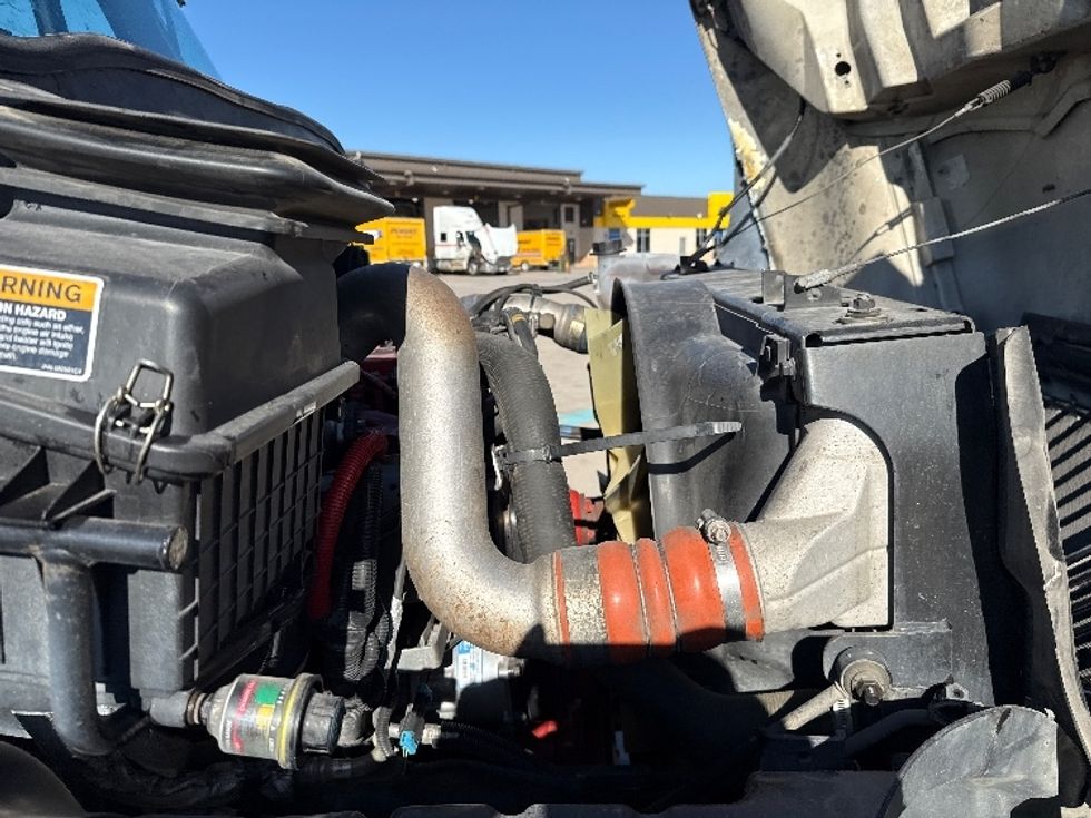 Refrigerated Truck-Light and Medium Duty Trucks-International-2019-4300-Fort Worth-TX-305,510\n\t\tmiles-$ 23,500 - Image 24