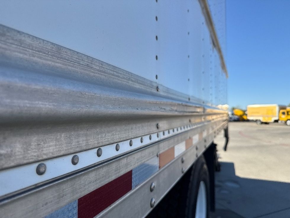 Refrigerated Truck-Light and Medium Duty Trucks-International-2019-4300-Fort Worth-TX-305,510\n\t\tmiles-$ 23,500 - Image 26
