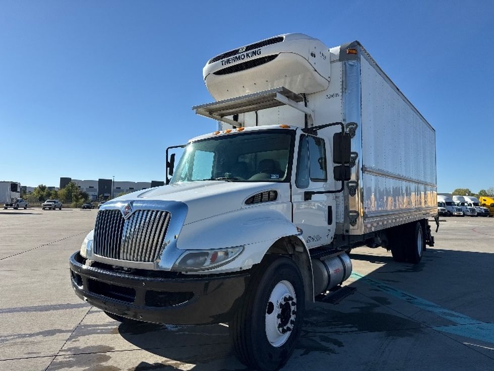 Refrigerated Truck-Light and Medium Duty Trucks-International-2019-4300-Fort Worth-TX-305,510\n\t\tmiles-$ 23,500 - Image 3