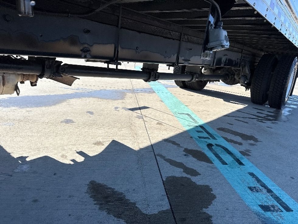 Refrigerated Truck-Light and Medium Duty Trucks-International-2019-4300-Fort Worth-TX-305,510\n\t\tmiles-$ 23,500 - Image 5