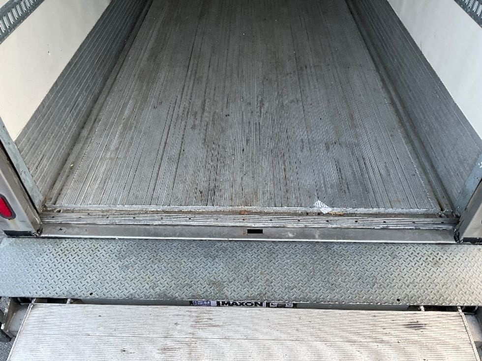 Refrigerated Truck-Light and Medium Duty Trucks-International-2019-4300-Gahanna-OH-223,418\n\t\tmiles-$ 49,000 - Image 10