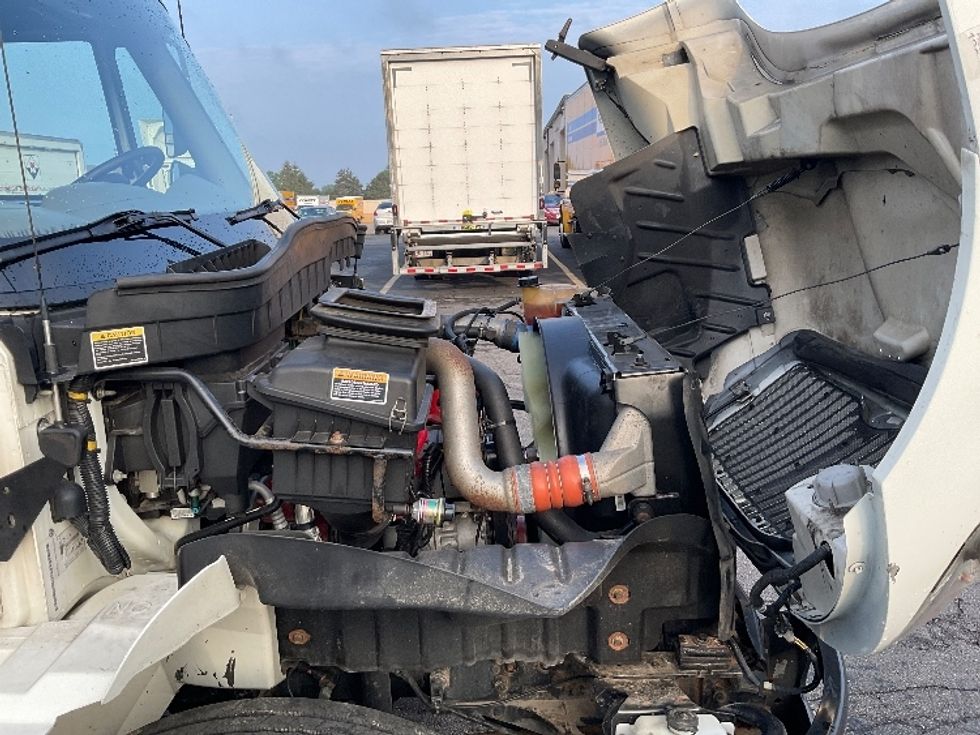 Refrigerated Truck-Light and Medium Duty Trucks-International-2019-4300-Gahanna-OH-223,418\n\t\tmiles-$ 49,000 - Image 23