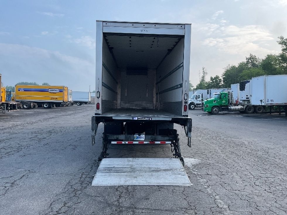 Refrigerated Truck-Light and Medium Duty Trucks-International-2019-4300-Gahanna-OH-223,418\n\t\tmiles-$ 49,000 - Image 9