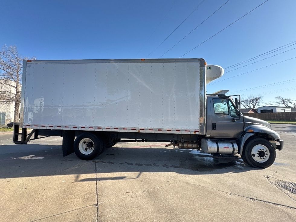 Refrigerated Truck-Light and Medium Duty Trucks-International-2019-4300-Garland-TX-272,106\n\t\tmiles-$ 30,750 - Image 15