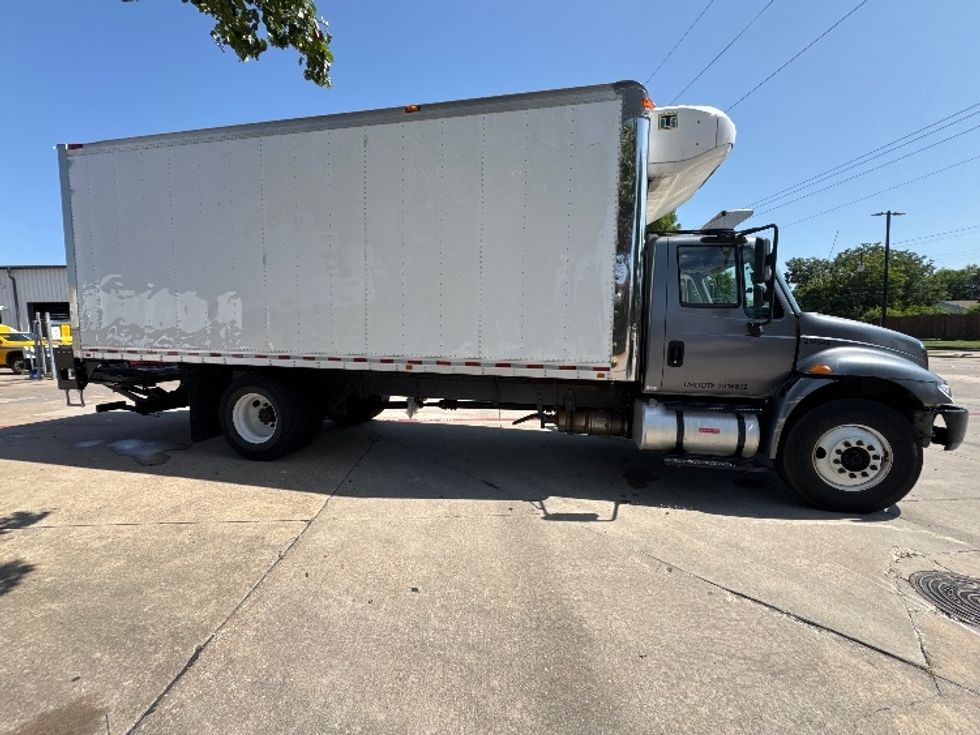 Refrigerated Truck-Light and Medium Duty Trucks-International-2019-4300-Garland-TX-298,206\n\t\tmiles-$ 23,500 - Image 15