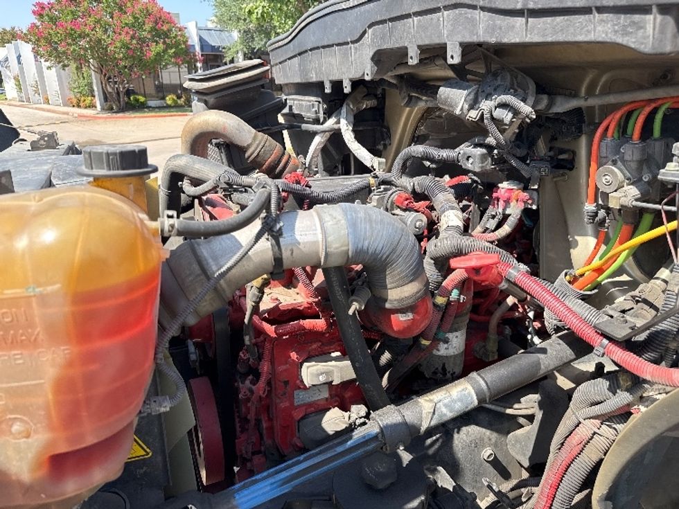Refrigerated Truck-Light and Medium Duty Trucks-International-2019-4300-Garland-TX-298,206\n\t\tmiles-$ 23,500 - Image 24