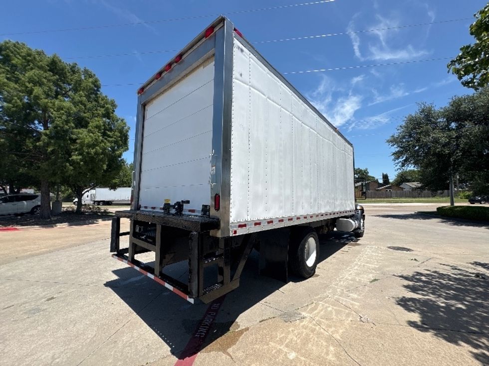 Refrigerated Truck-Light and Medium Duty Trucks-International-2019-4300-Garland-TX-319,738\n\t\tmiles-$ 20,250 - Image 13