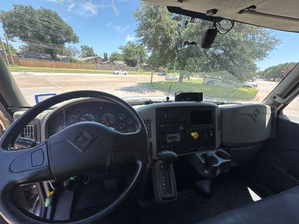 Refrigerated Truck-Light and Medium Duty Trucks-International-2019-4300-Garland-TX-319,738\n\t\tmiles-$ 20,250 - Image 18