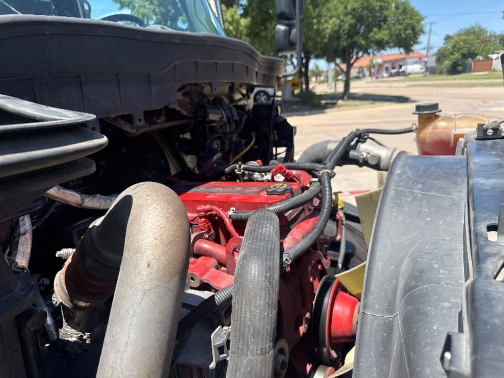 Refrigerated Truck-Light and Medium Duty Trucks-International-2019-4300-Garland-TX-319,738\n\t\tmiles-$ 20,250 - Image 23