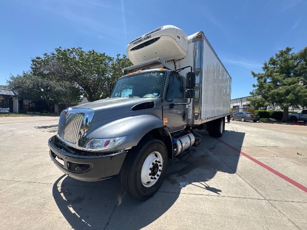 Refrigerated Truck-Light and Medium Duty Trucks-International-2019-4300-Garland-TX-319,738\n\t\tmiles-$ 20,250 - Image 3