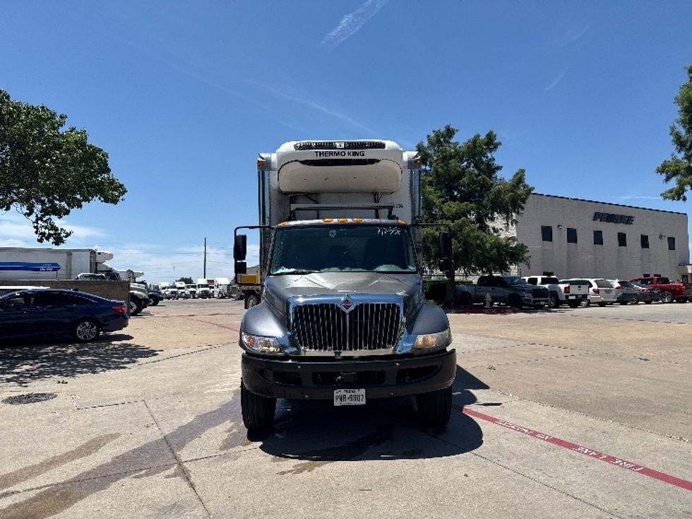 Refrigerated Truck-Light and Medium Duty Trucks-International-2019-4300-Garland-TX-325,273\n\t\tmiles-$ 20,000 - Image 2
