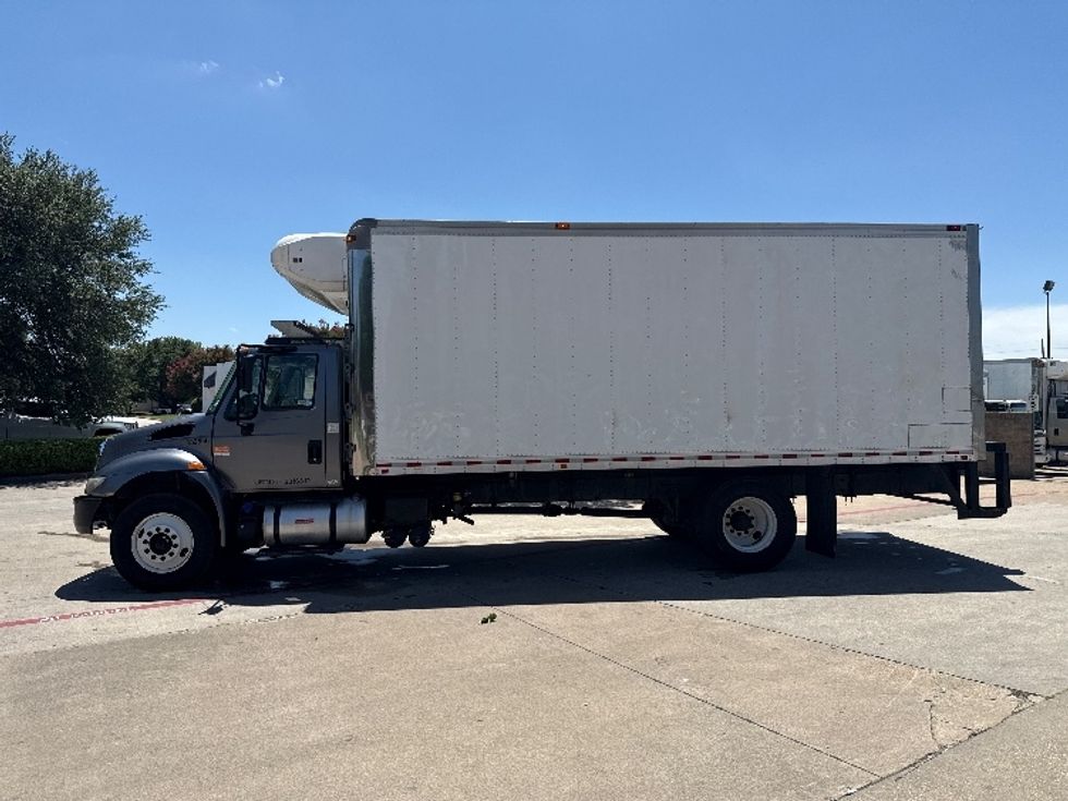 Refrigerated Truck-Light and Medium Duty Trucks-International-2019-4300-Garland-TX-325,273\n\t\tmiles-$ 20,000 - Image 4